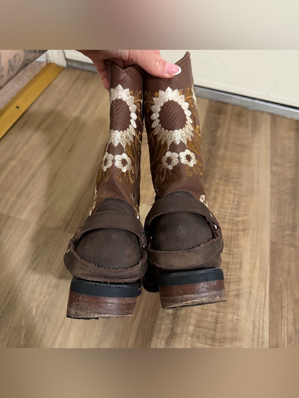 Macanta Rodeo embroidered western cowgirl boots in a brown leather size 6.5 US - Picture 6 of 12